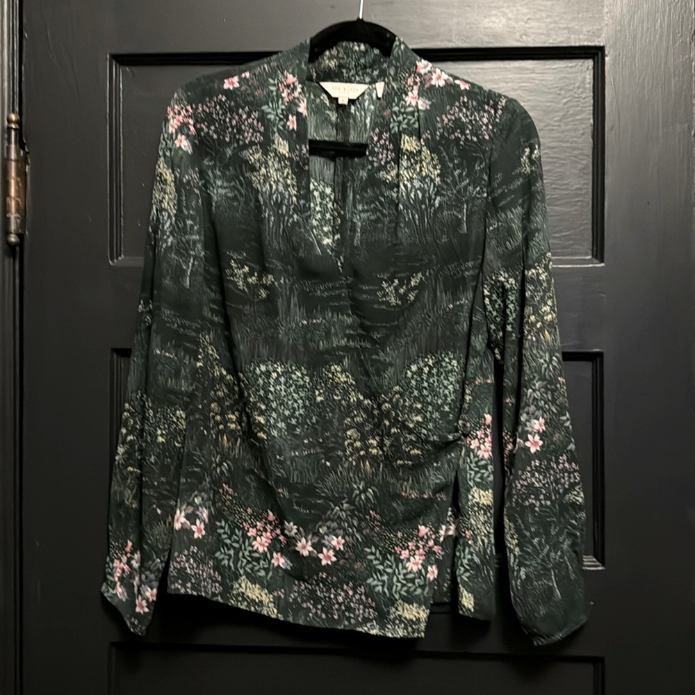 NEW Ted Baker - Garden Blouse - size 3